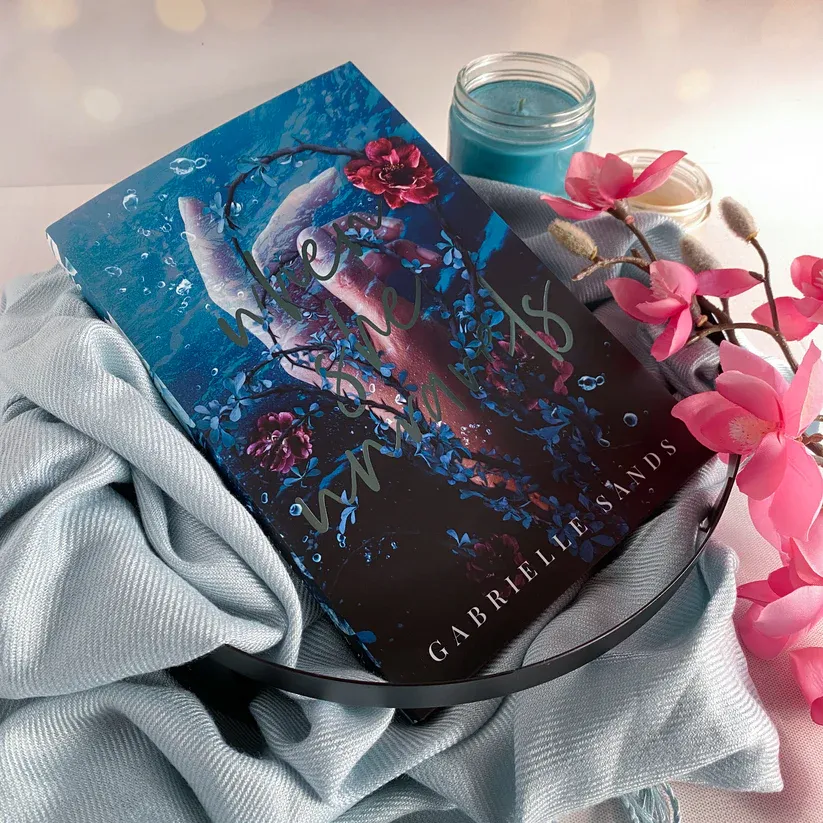 When She Unravels Baddies Book Box special edition photo 6