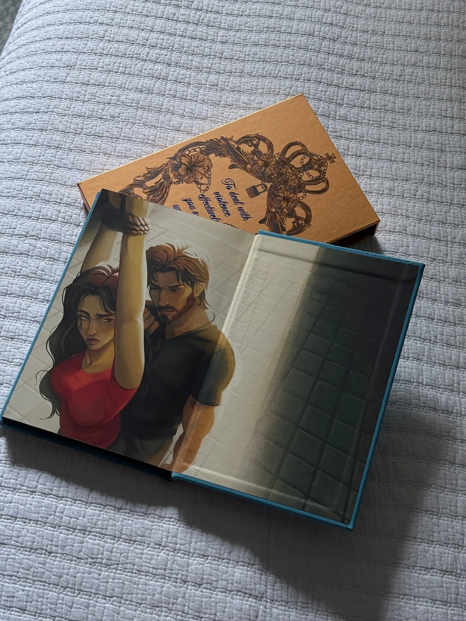 When She Unravels Bookish Shop special edition photo 4